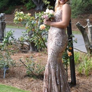 Selling my prom dress!!